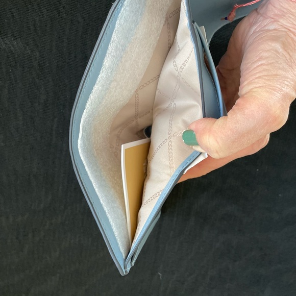 Michael Kors Wallet - Picture 4 of 5